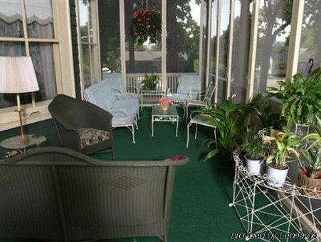 Oakenwald Terrace Hotel Chatfield Ruang foto