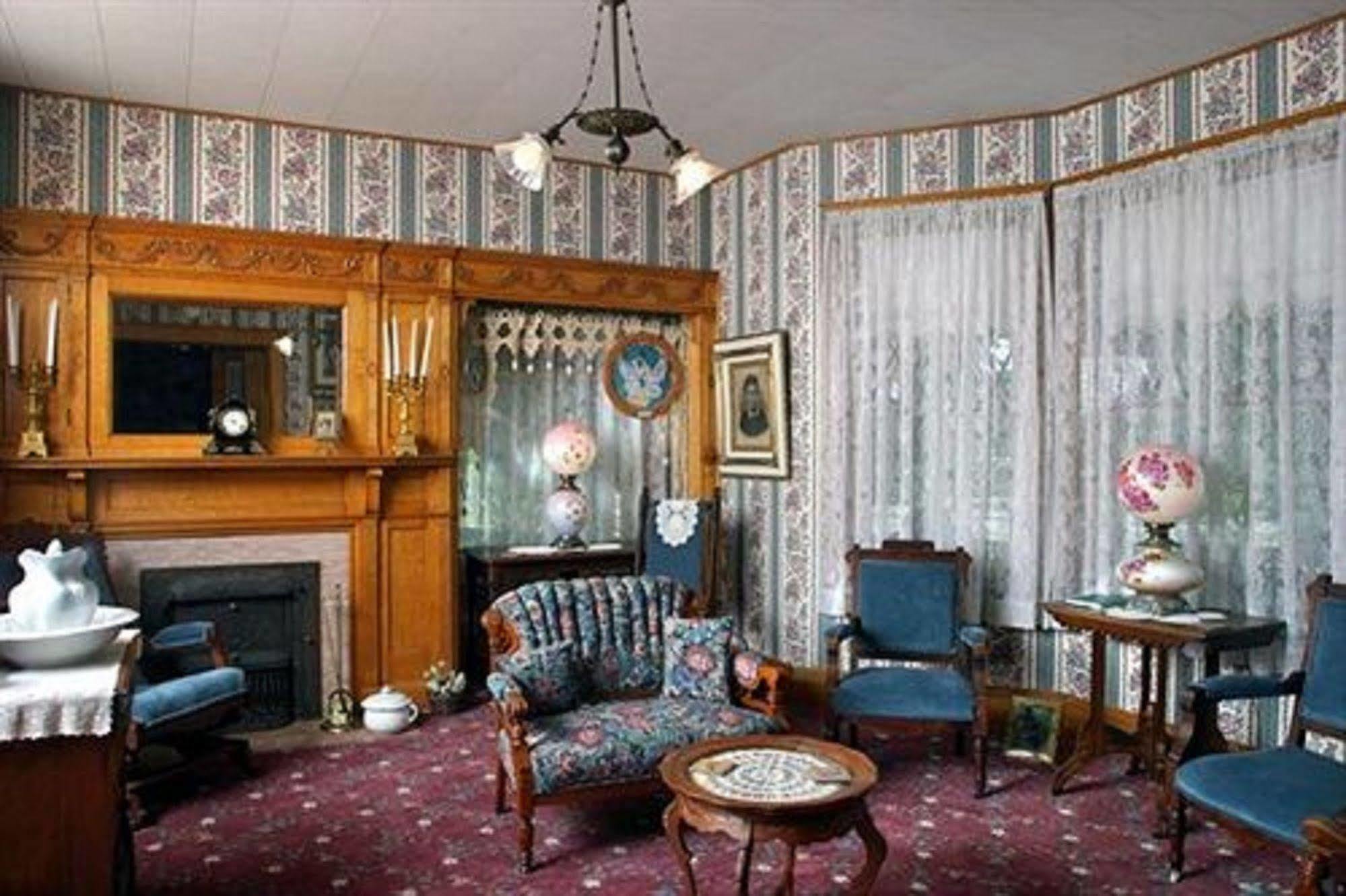Oakenwald Terrace Hotel Chatfield Ruang foto